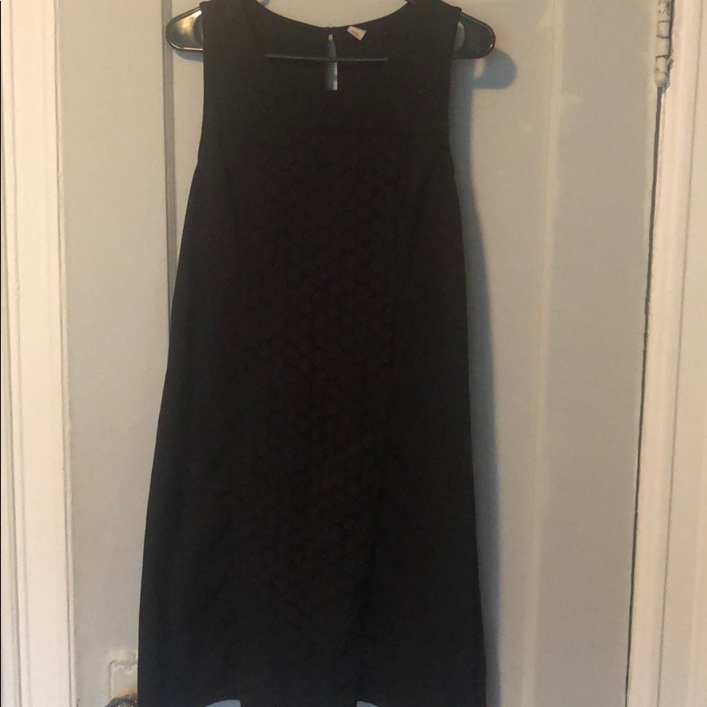 Sleeveless black dress